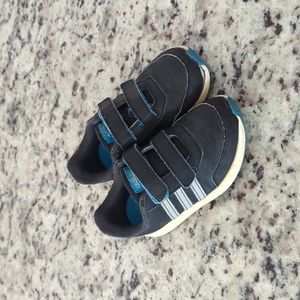 Kids Adidas size 10 shoes